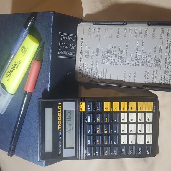 Scientific Calculator - Picture 2 of 4